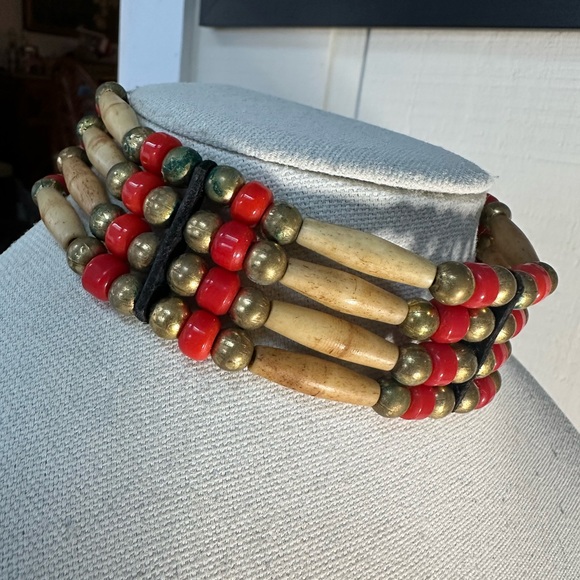 Bone bead ethnic 70’s southwest vibe choker necklace - Picture 4 of 7
